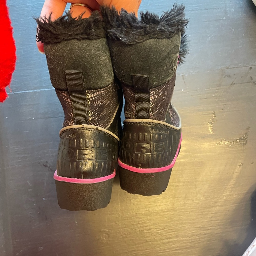 Toddler size 8 sorel boots